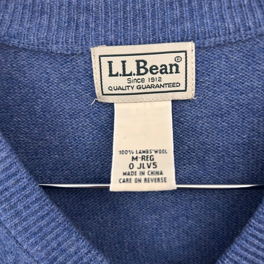 LL Bean Sweater Vest Mens Medium Blue 100% Lambswool V-Neck Grandpa Core Preppy - Picture 3 of 5